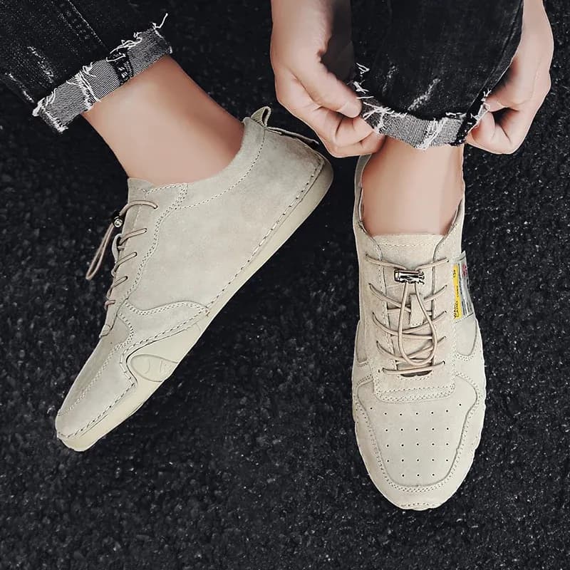 CLOHOO Pigskin Leather Lightweight Outdoor Sneakers