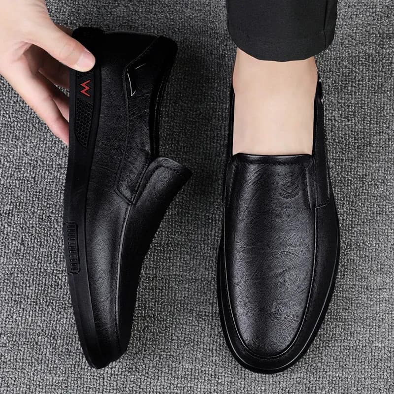 CLOHOO Handmade Leather Slip-On Loafers for Office and Leisure