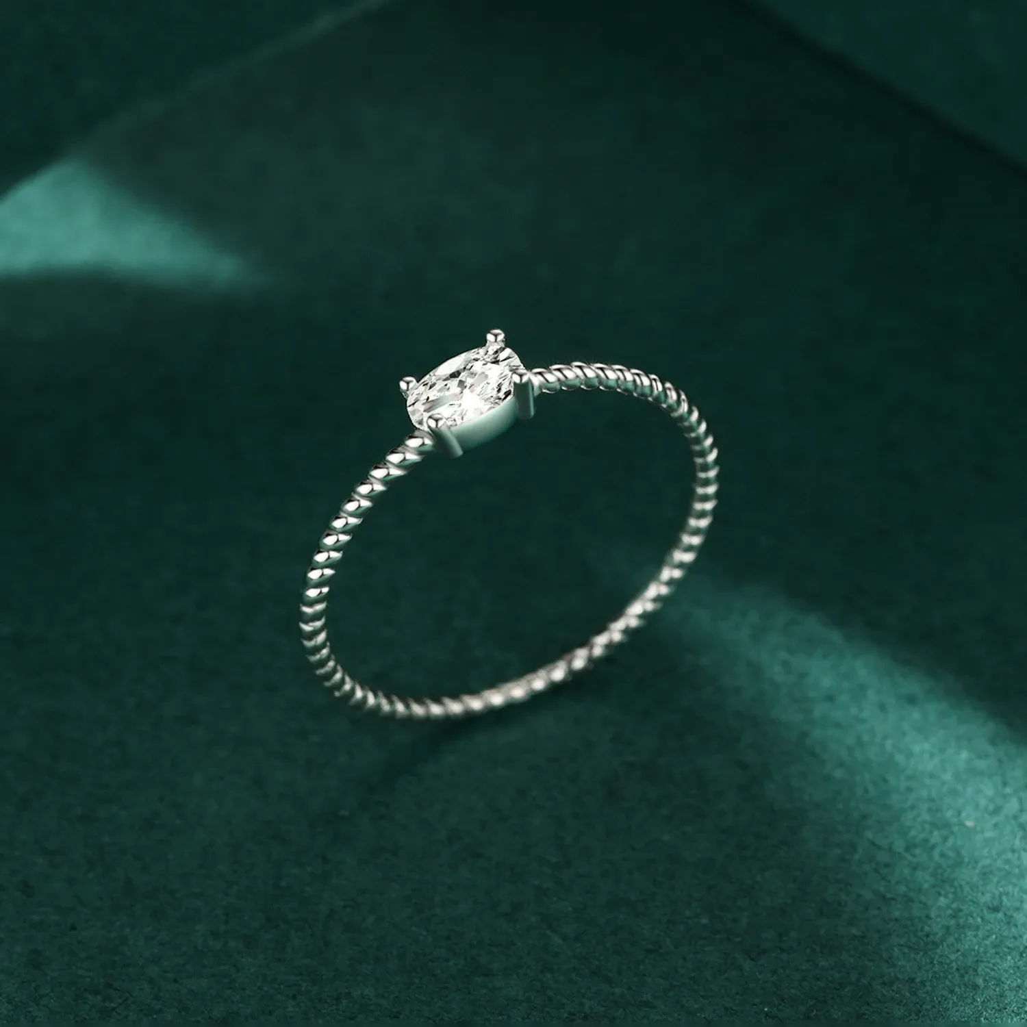 MODIAN 925 Sterling Silver Oval Twist Zircon Ring