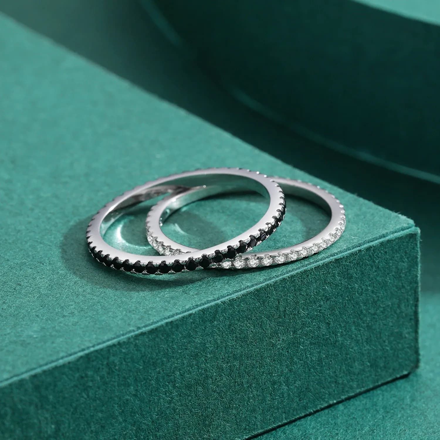 MODIAN 925 Sterling Silver Black Zircon Stackable Ring