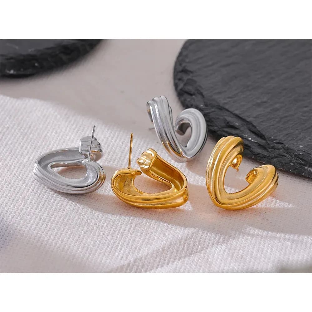 Yhpup Stainless Steel Heart Stud Earrings with PVD Gold Finish