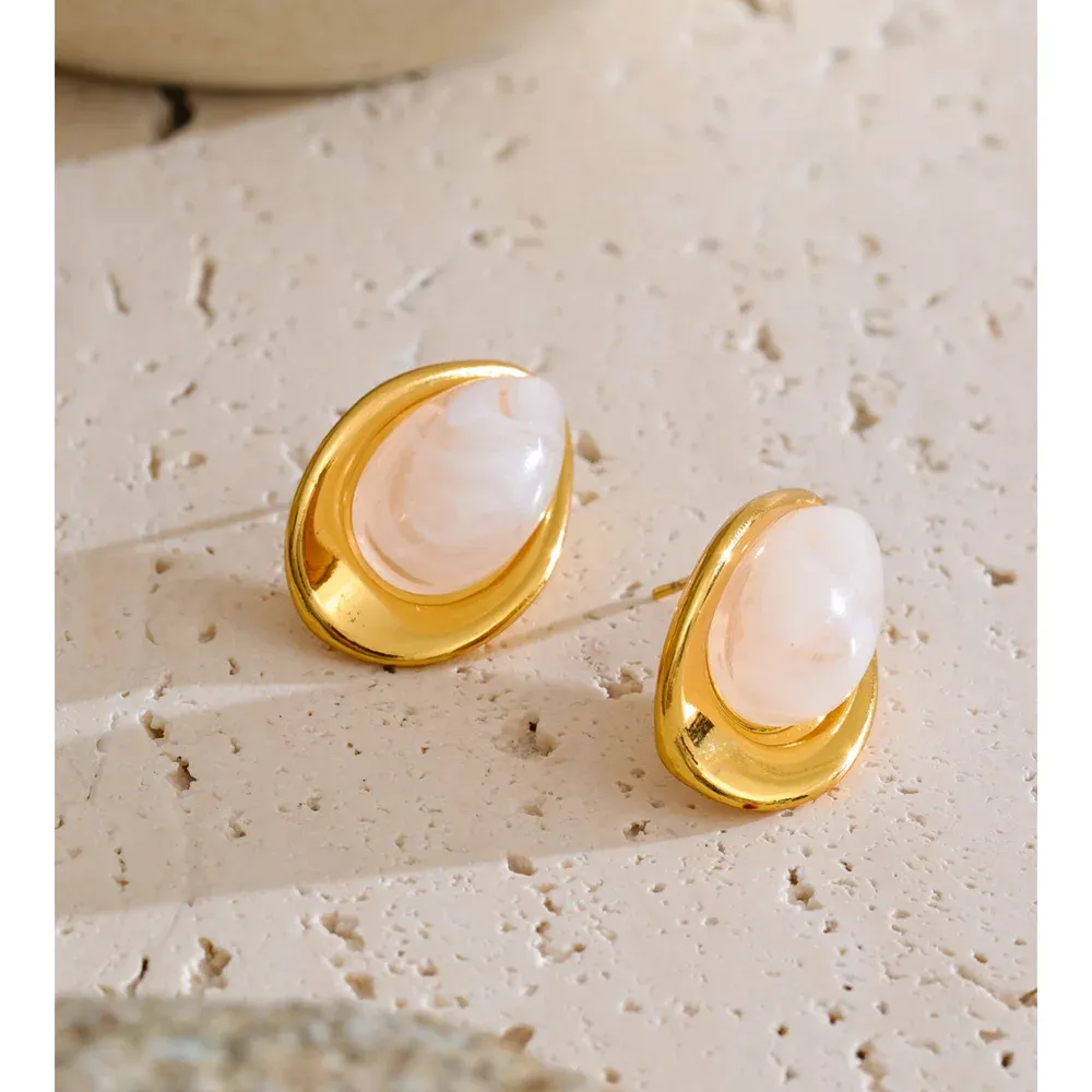 Yhpup Oval Resin Stud Earrings in PVD Gold Stainless Steel