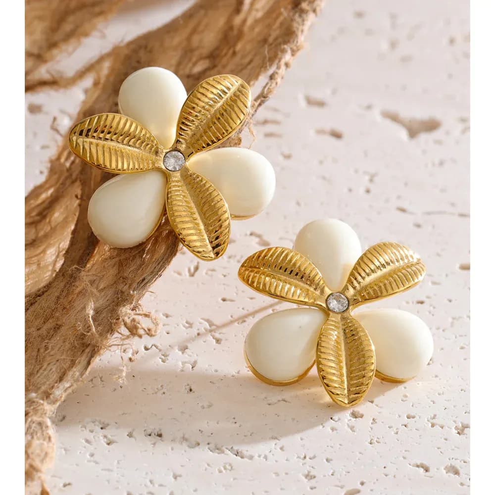Yhpup Gold PVD Resin Flower Stud Earrings