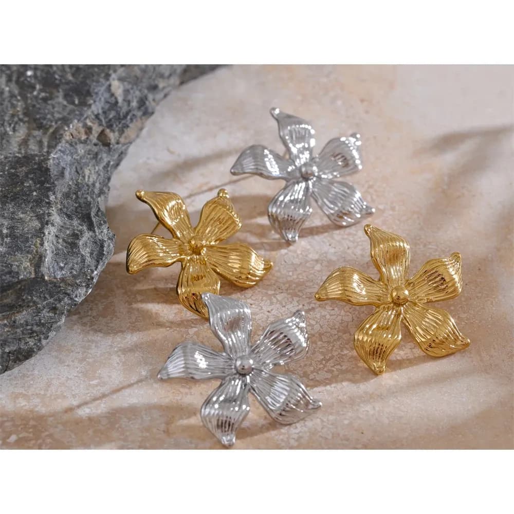 Yhpup Stainless Steel Floral Stud Earrings with PVD Gold Finish